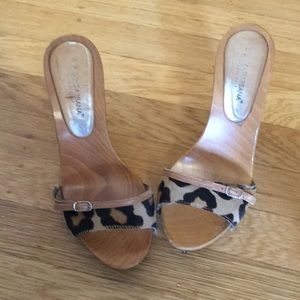 Dolce and Gabbana wood bottomed leopard print heel